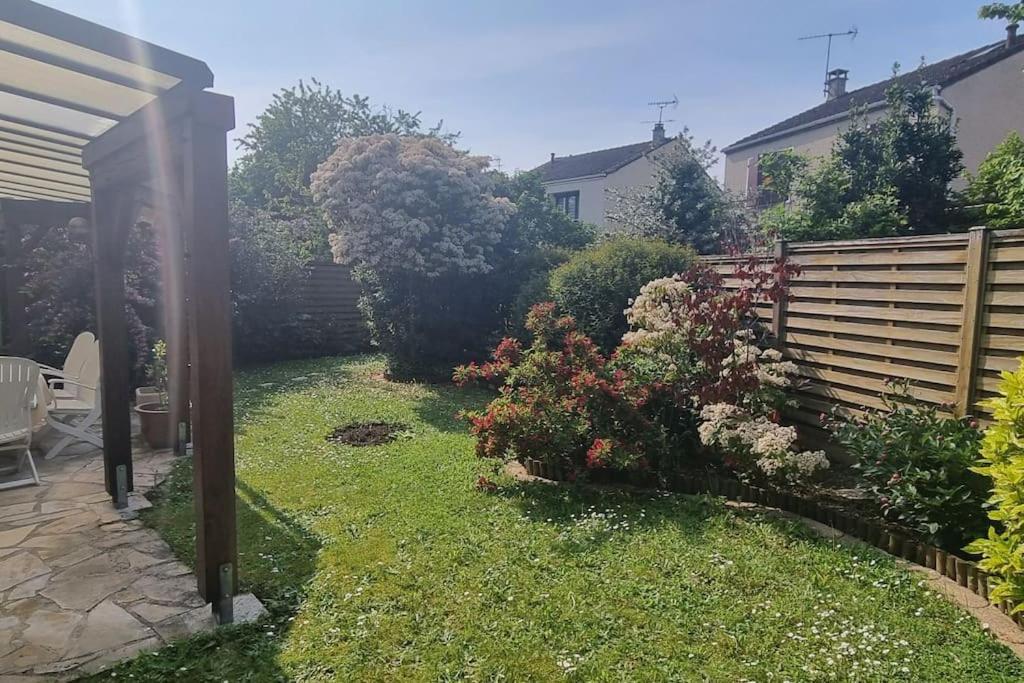 Un Havre De Paix Villa Villepinte  Exterior photo