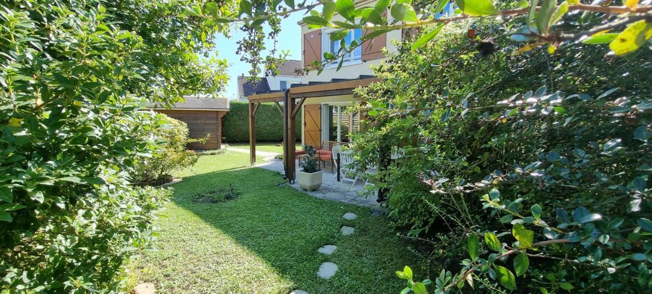 Un Havre De Paix Villa Villepinte  Exterior photo